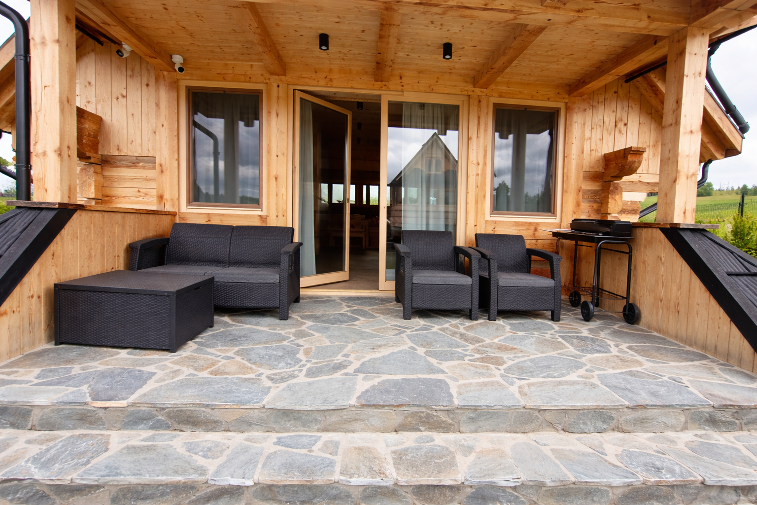 Taras, grill i parking